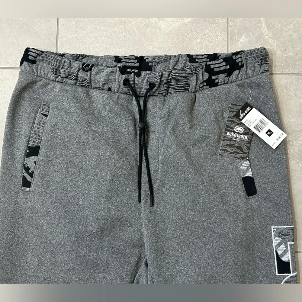 NWT Ecko Unltd Men's Sweatpants Embroidered Vertical Logo Fleece Jogger - XL